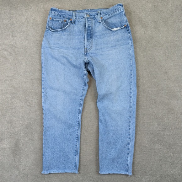 Levi's Premium 501 Original Fit Jeans Men W31 L30 Light Wash Raw Hem LVC Denim — photo 2